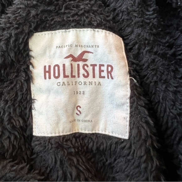 Hollister Women’s Juniors Black Fleece Cowl Neck Crop Sweater Pullover Top Small - Picture 6 of 7